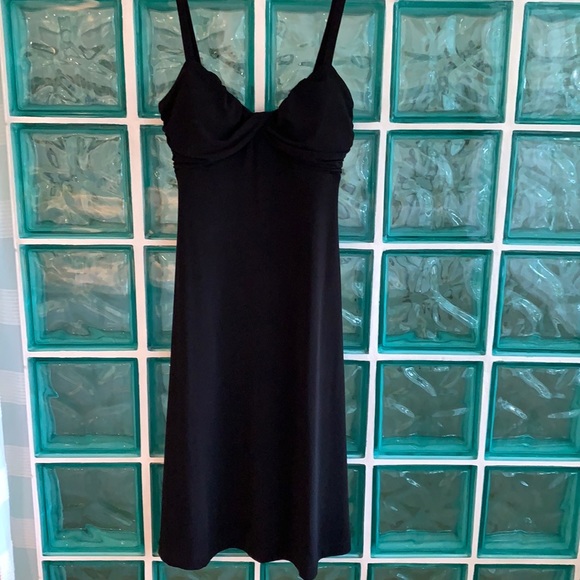 Tommy Bahama Summer Dress With Built In 